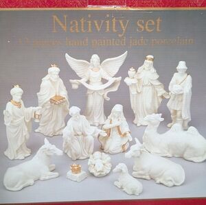 13-Piece Hand Painted Jade Porcelain Nativity Set VINTAGE 1997